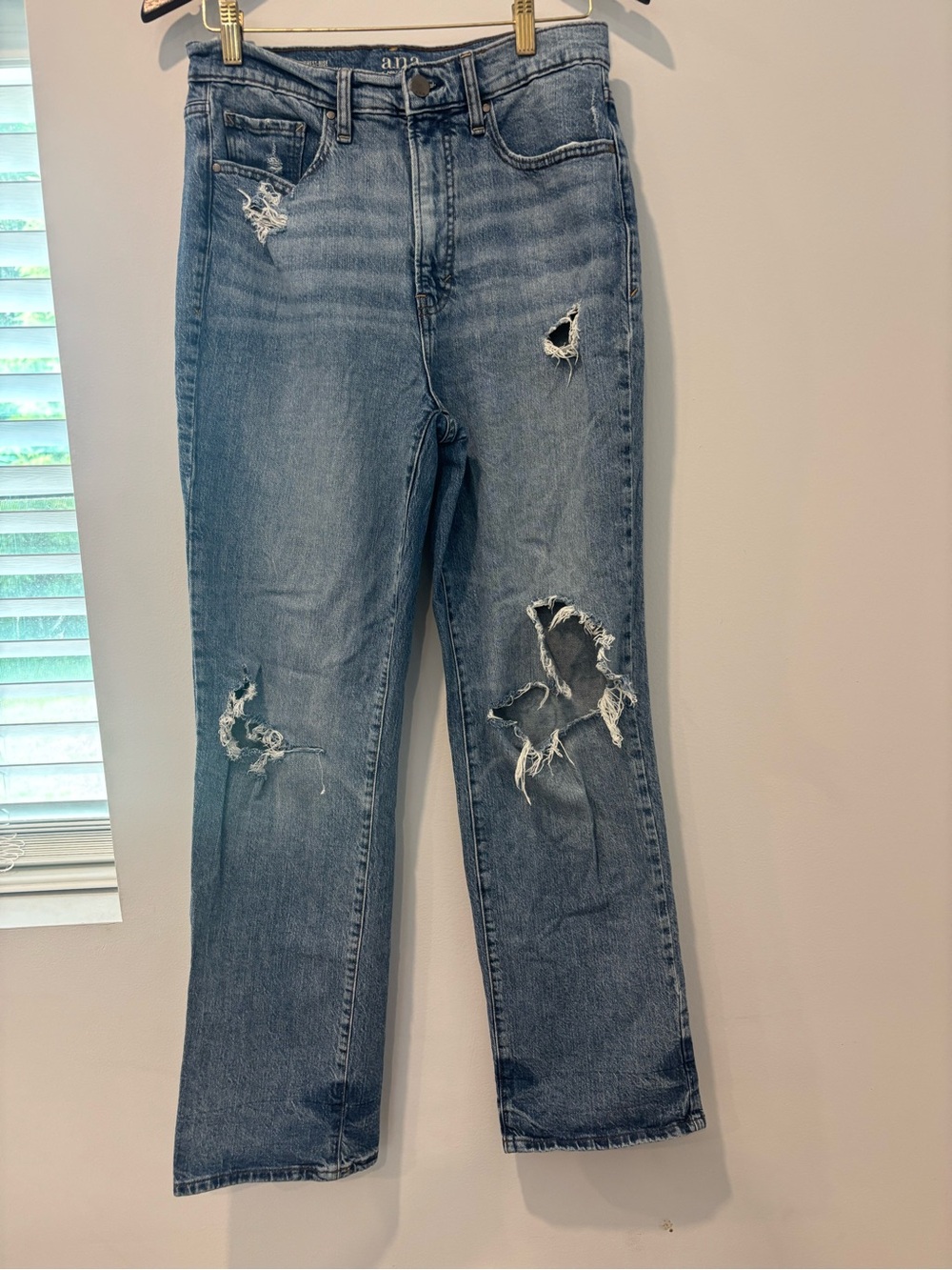a.n.a A New Approach High-Rise Distressed Blue Women’s Jeans